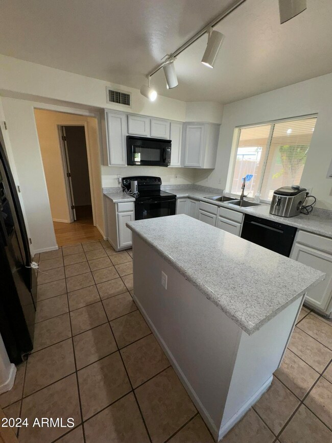 7433 E Naranja Ave, Mesa, AZ 85209 - photo 4