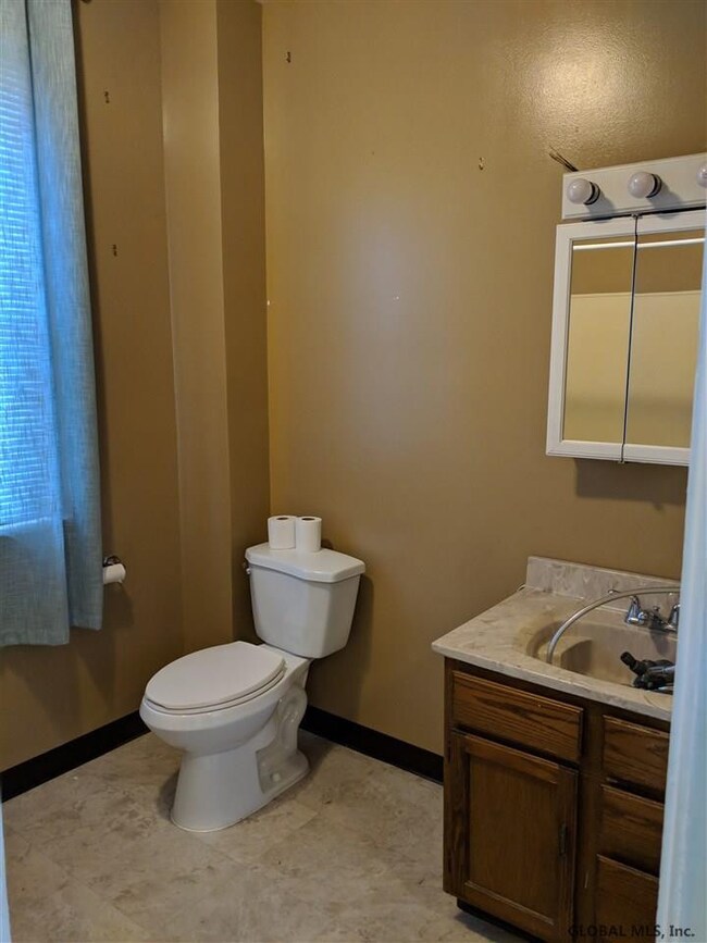 115 Stow Ave, Troy, NY 12180 - photo 4