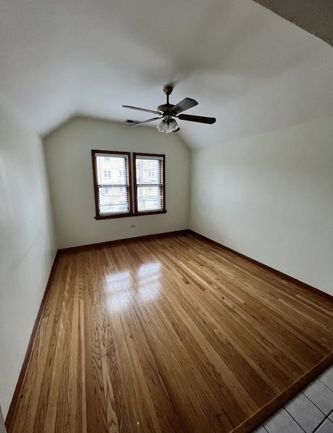 unlisted-address, Chicago, IL 60659 - photo 5