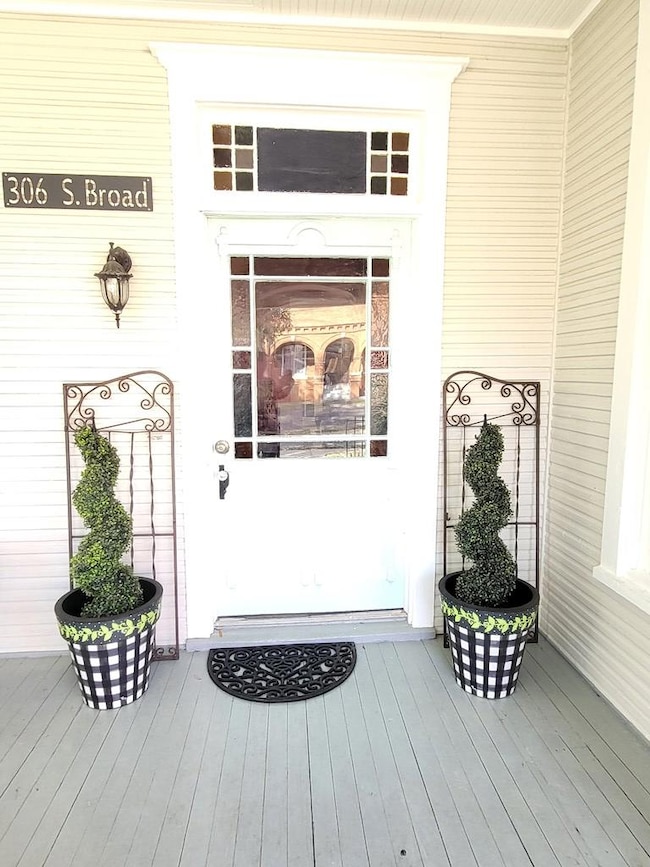 306 S Broad St, Bainbridge, GA 39819 - photo 4