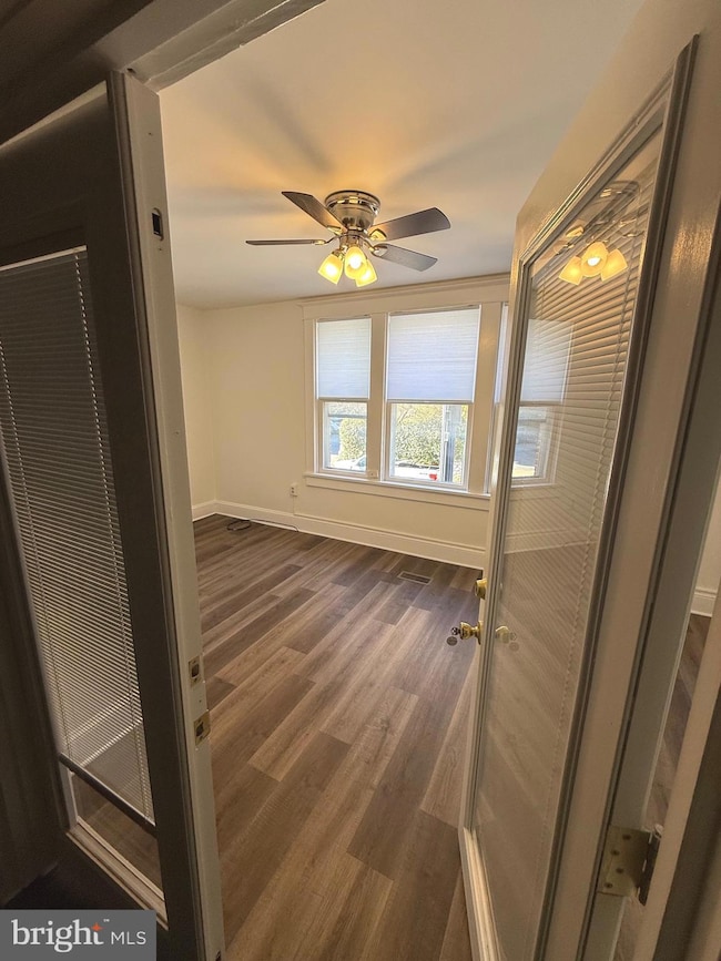 18 1/2 S Braddock St, Winchester, VA 22601 - photo 5