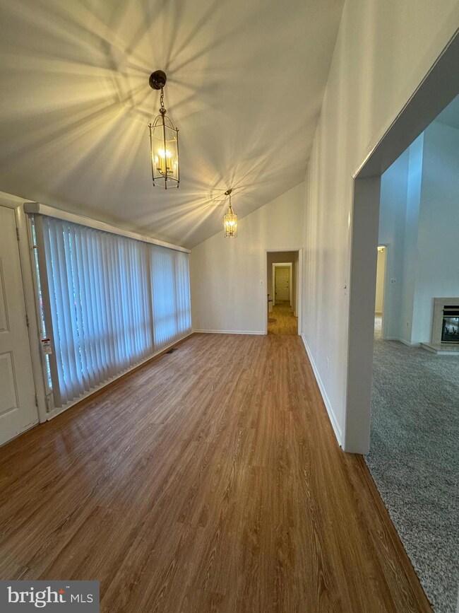 11832 Wollaston Cir, Swan Point, MD 20645 - photo 7