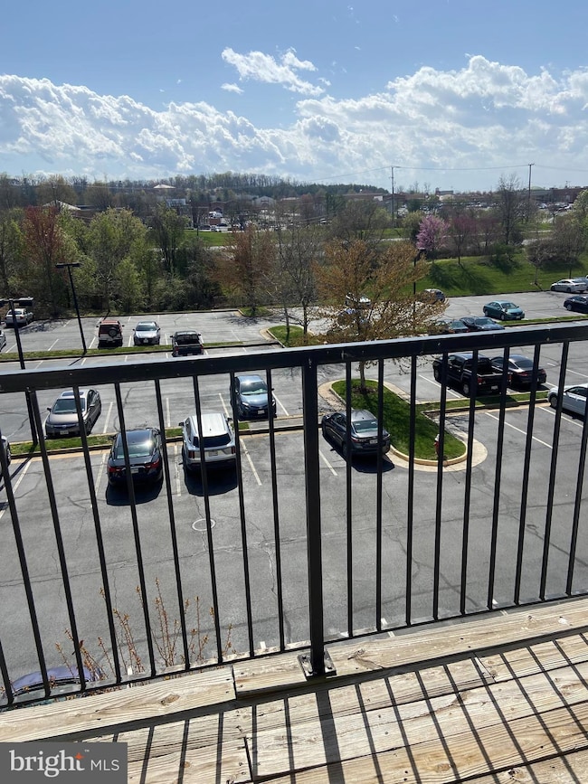 21228 Mcfadden Square unit 312, Sterling, VA 20165 - photo 2