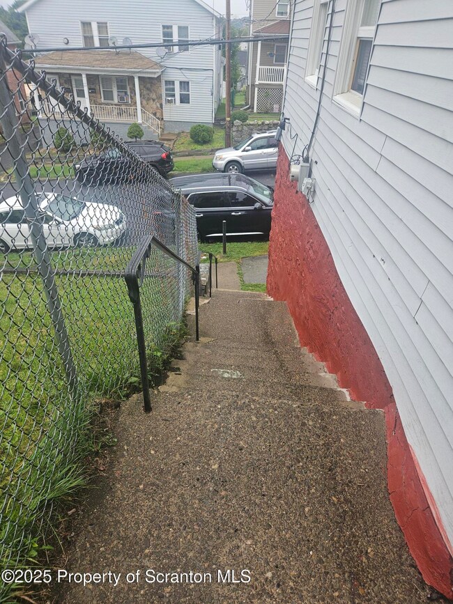 620 Fig St unit L 11, Scranton, PA 18505 - photo 7
