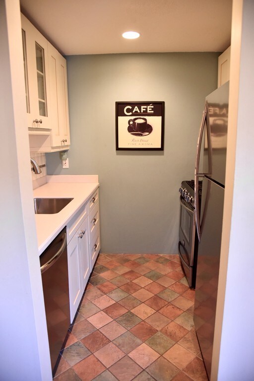 403 Great Rd unit 4, Acton, MA 01720 - photo 5