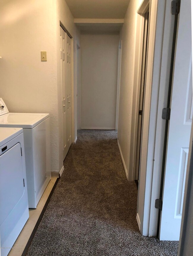 Hallway & Washer Dryer