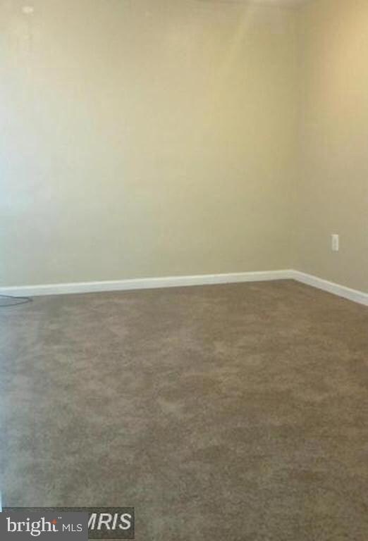 462 Lambert Ct, Halethorpe, MD 21227 - photo 6