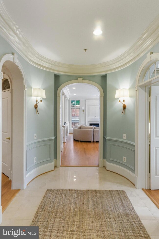 1480 Evans Farm Dr unit 202, McLean, VA 22101 - photo 3