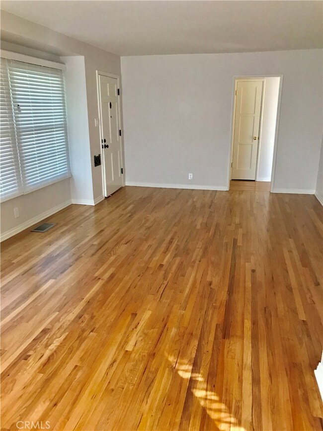 704 N Vallejo Way, Upland, CA 91786 - photo 6