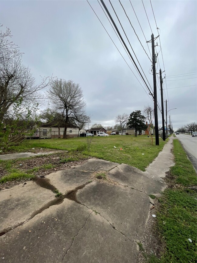 4501 Keystone St, Houston, TX 77021 - photo 4