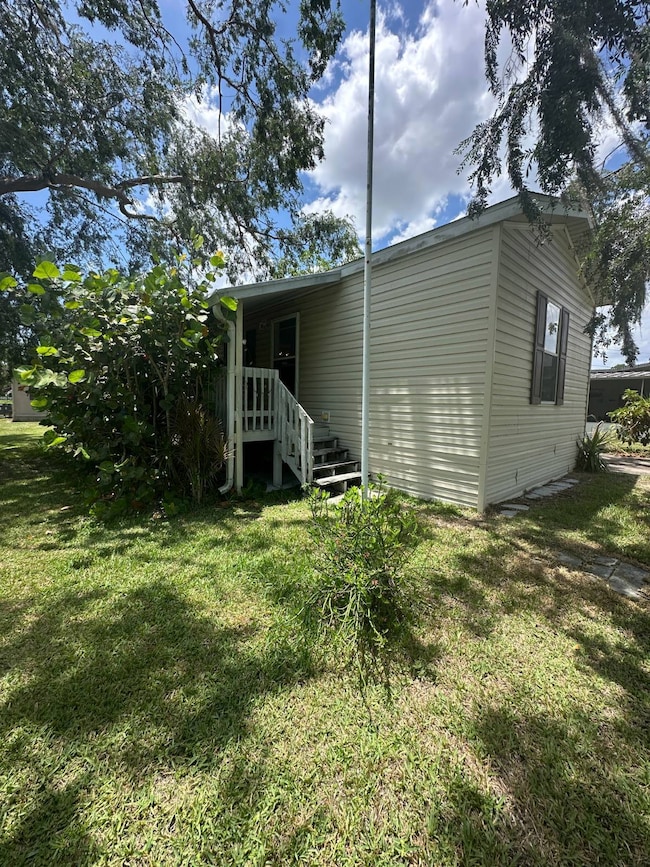 218 Third St, Valrico, FL 33594 - photo 2