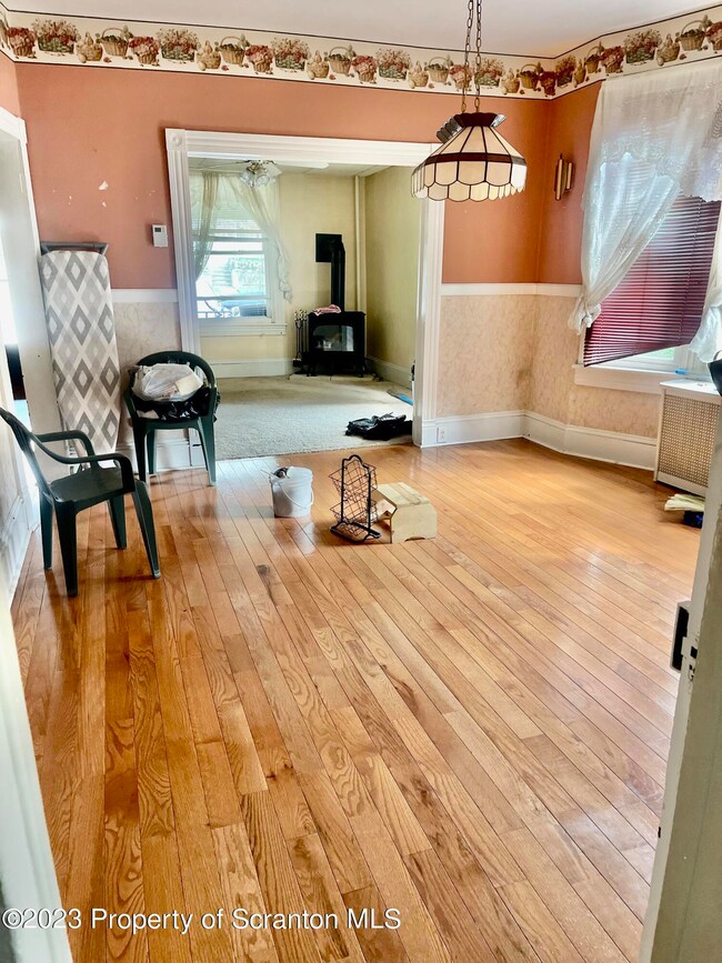 1103 Monroe Ave, Scranton, PA 18509 - photo 3