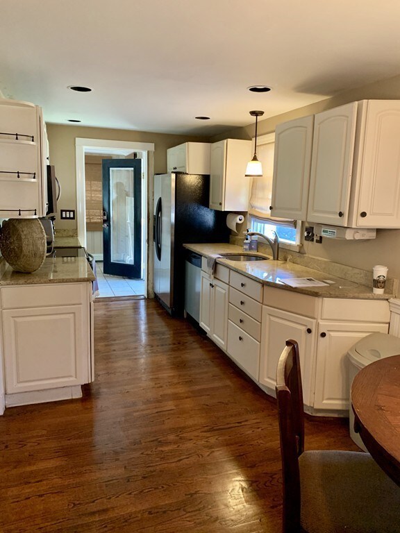 21 Reidy Rd, East Weymouth, MA 02189 - photo 5