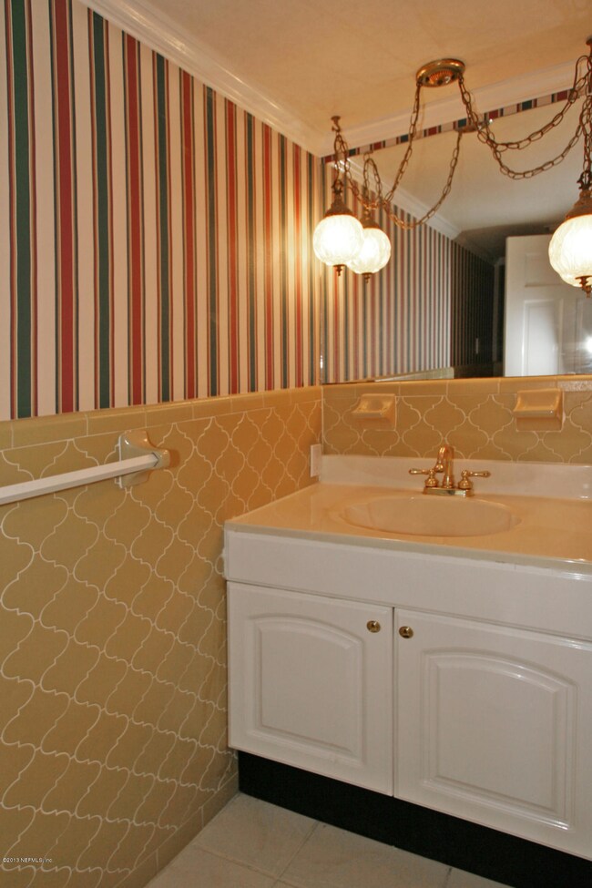 powder room