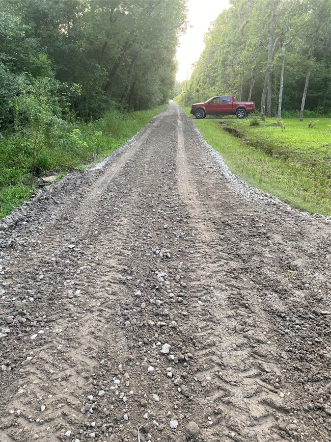 9506 Fm 1462 Rd, Alvin, TX 77511 - photo 2