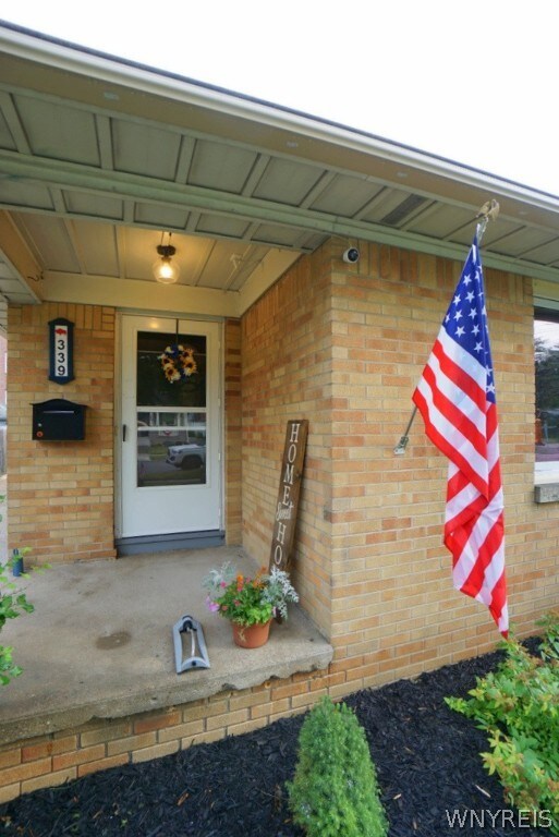 339 Stanley St, North Tonawanda, NY 14120 - photo 3