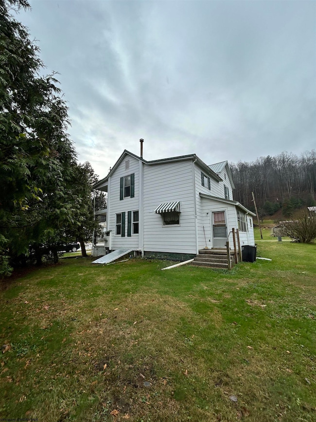 201 Third St, Parsons, WV 26287 - photo 3