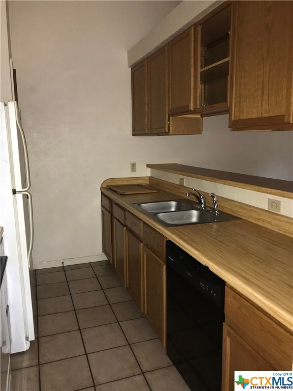 1303 N Bishop St unit 1305, San Marcos, TX 78666 - photo 7