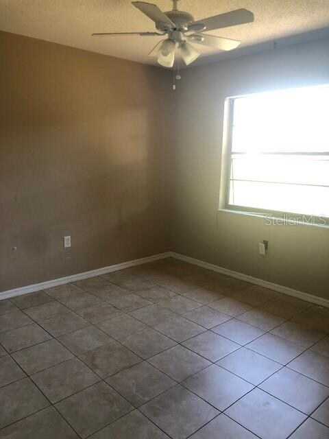 720 N Sinclair Ave, Tavares, FL 32778 - photo 6