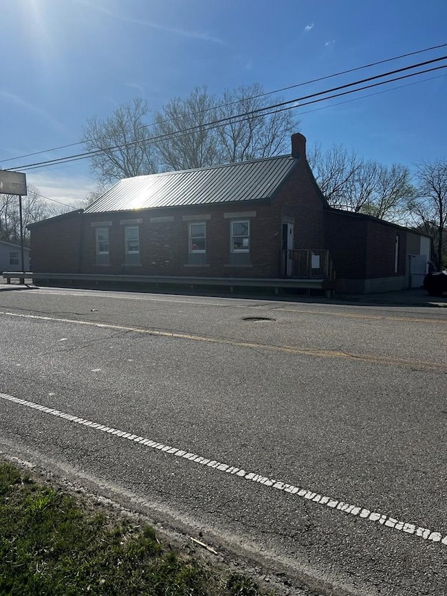 650 E 2nd St, Waverly, OH 45690 - photo 2