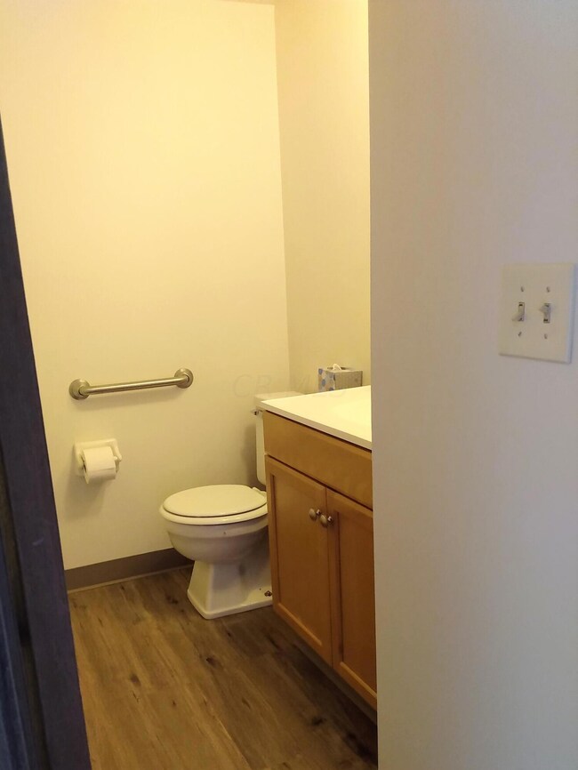 5294 half bath
