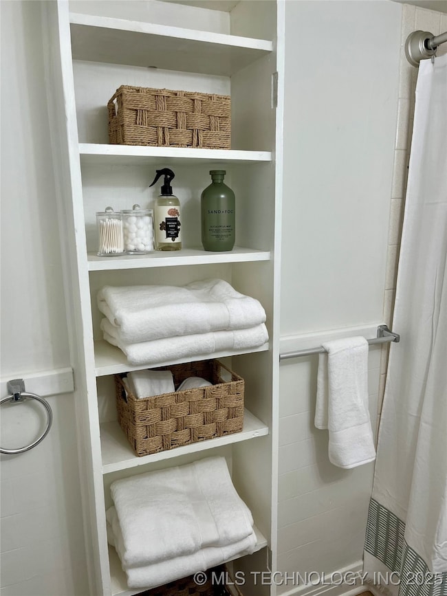 Unit B bath
