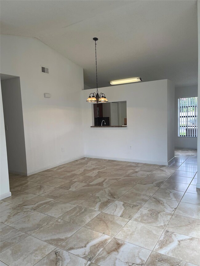13761 Newport Manor, Davie, FL 33325 - photo 5