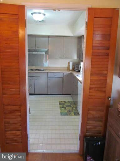 1800 Palo Cir, Halethorpe, MD 21227 - photo 5