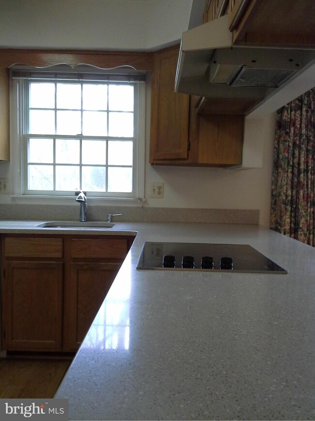 863 Boatswain Way, Annapolis, MD 21401 - photo 7