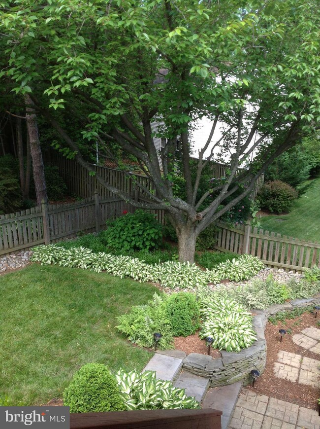 5559 Renoir Port Ln, Burke, VA 22015 - photo 7