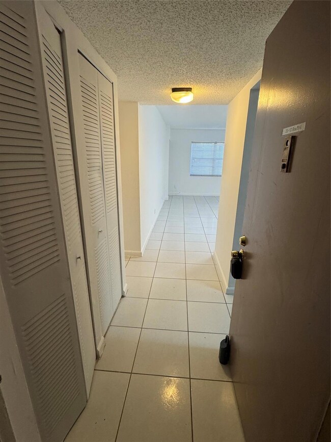 4384 NW 9th Ave Unit#20-1d, Deerfield Beach, FL 33064 - photo 6