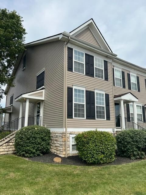 4766 Red Alder Dr unit 3-4766, Canal Winchester, OH 43110 - photo 2