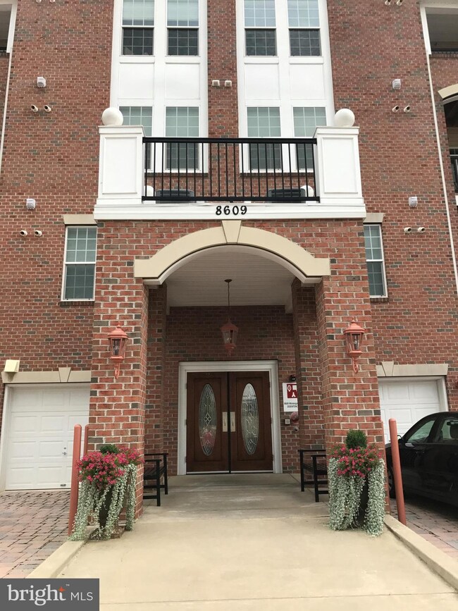 8609 Wintergreen Ct unit 401, Odenton, MD 21113 - photo 2