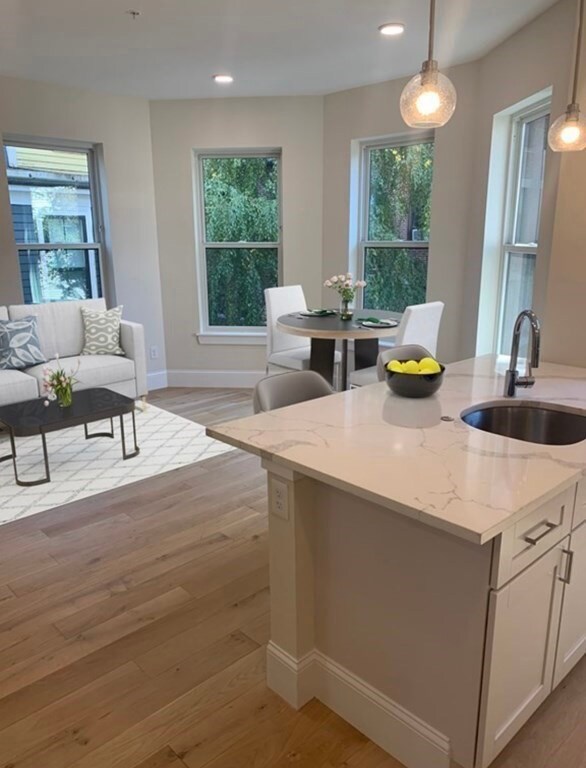 12 Arnold Cir unit 8, Cambridge, MA 02139 - photo 5