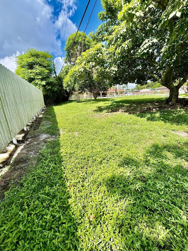 1250 Royal Palm Ave, West Palm Beach, FL 33406 - photo 5