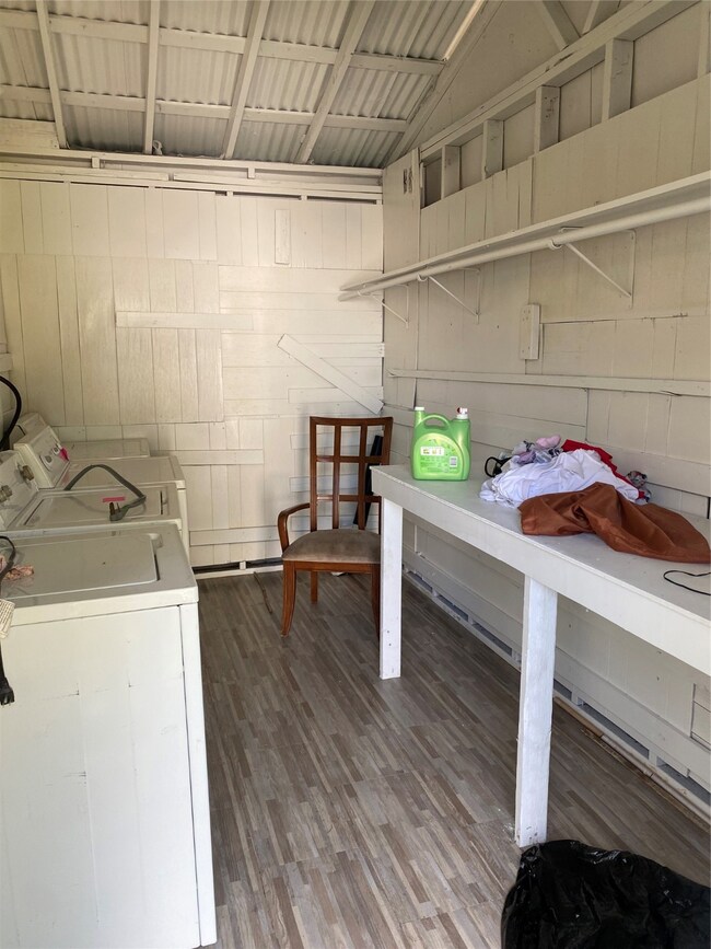 5101 Crane St unit 2, Houston, TX 77026 - photo 7