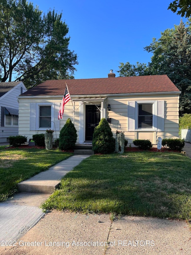 1317 Woodbine Ave, Lansing, MI 48910 - photo 4