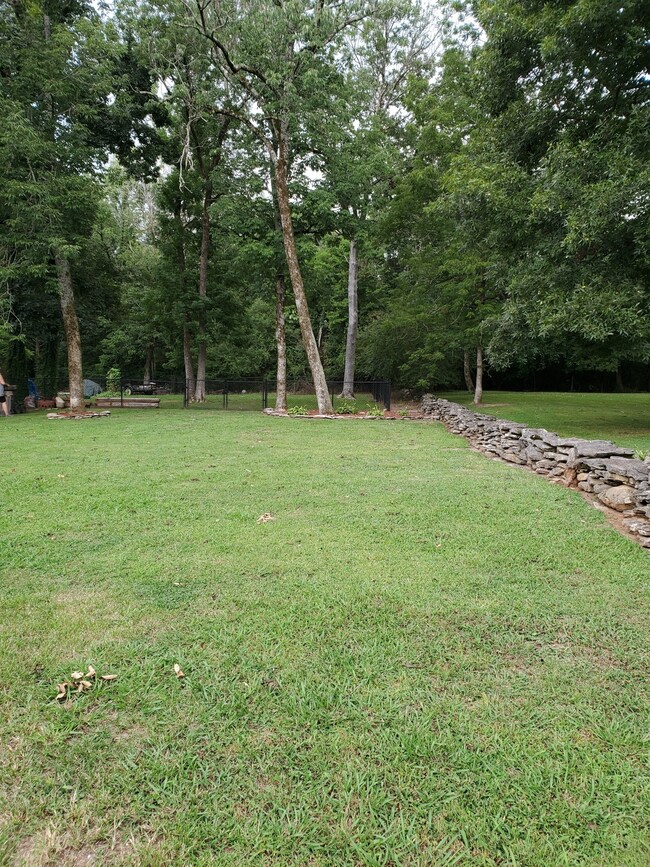 212 Tremont Dr, Shelbyville, TN 37160 - photo 3