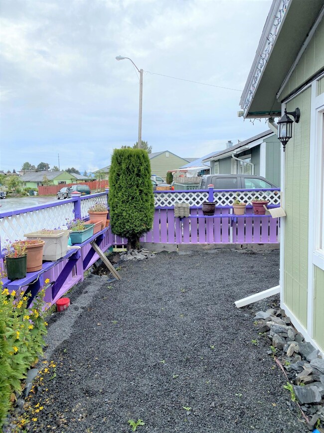 Front in fence