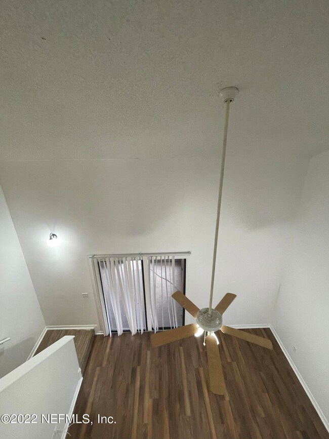 4285 Melissa Ct N, Jacksonville, FL 32210 - photo 5