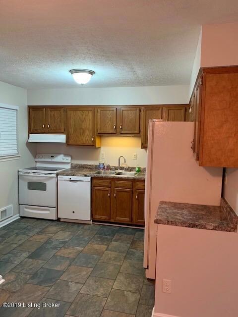 6201 Timmy Ct, Louisville, KY 40219 - photo 3