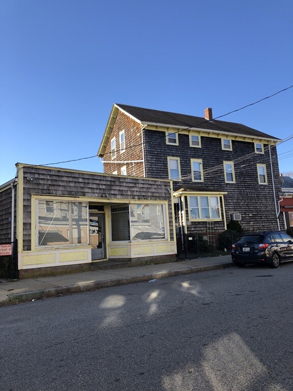 1818 S Main St, Fall River, MA 02724 - photo 3
