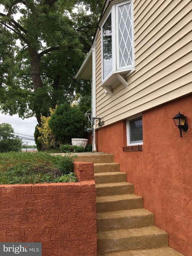 7403 Buchanan St, Hyattsville, MD 20784 - photo 3