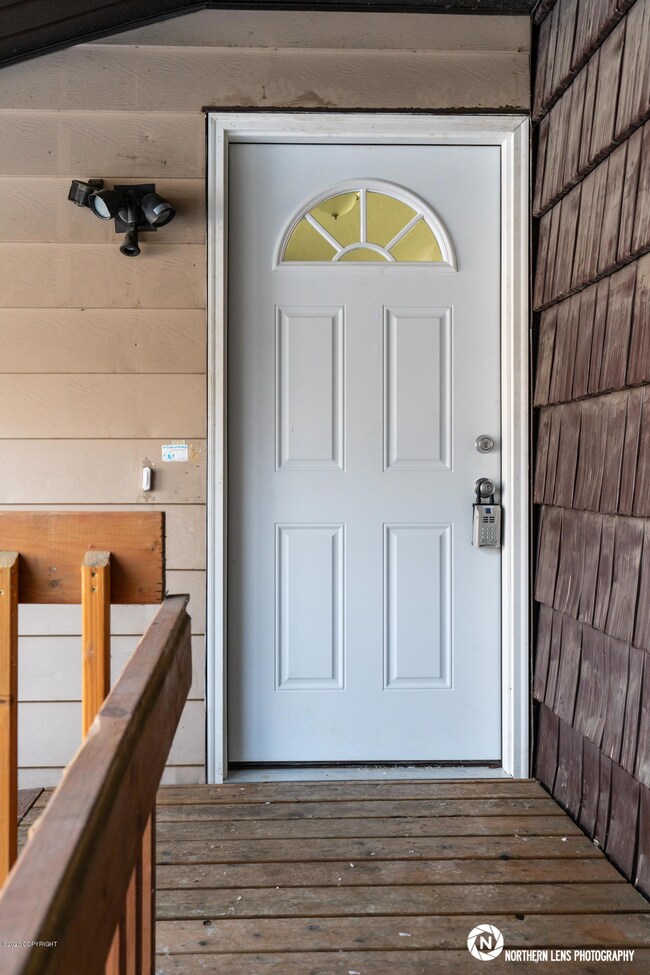 6_EntranceExterior
