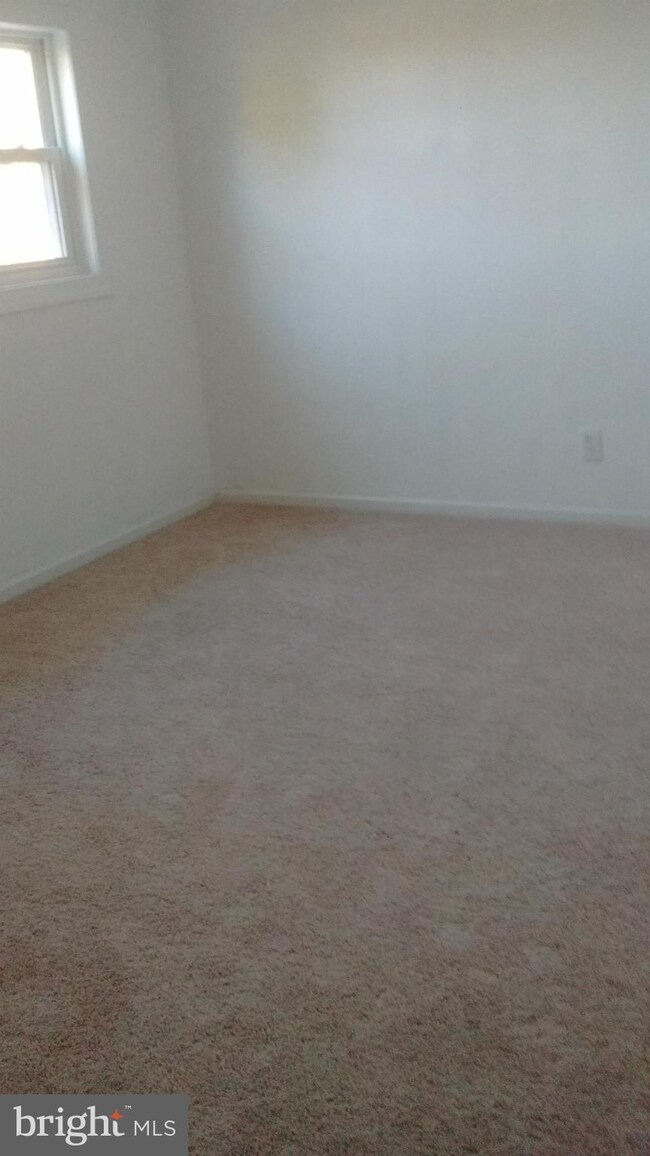 6514 Columbia Terrace, Hyattsville, MD 20785 - photo 3