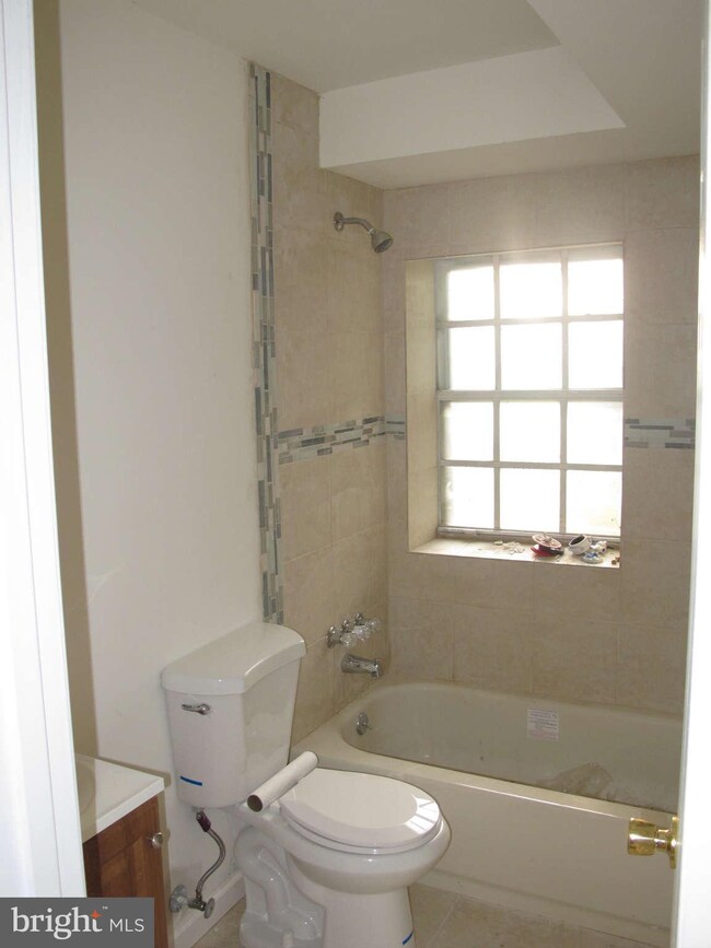 11908 Tarragon Rd unit A, Reisterstown, MD 21136 - photo 6