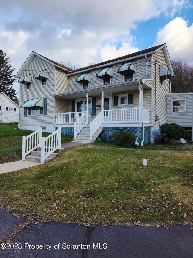 64 Lincoln St, Pittston, PA 18640 - photo 2