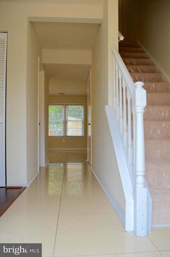 9003 Bonham Cir, Manassas, VA 20110 - photo 3