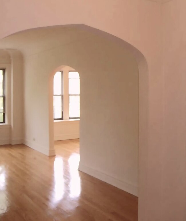 1123 Washington Blvd unit 2E, Oak Park, IL 60302 - photo 3