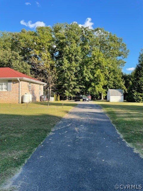 Driveway-Front Entrance